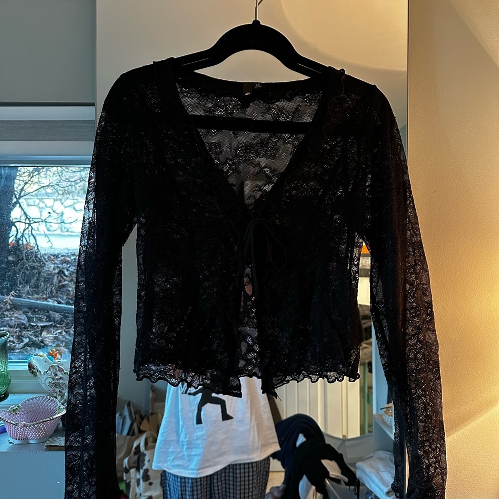 Black Lace Long Sleeve Top